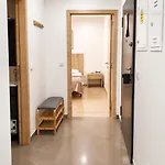 Apartment Experience 50m From The Sanctuary *